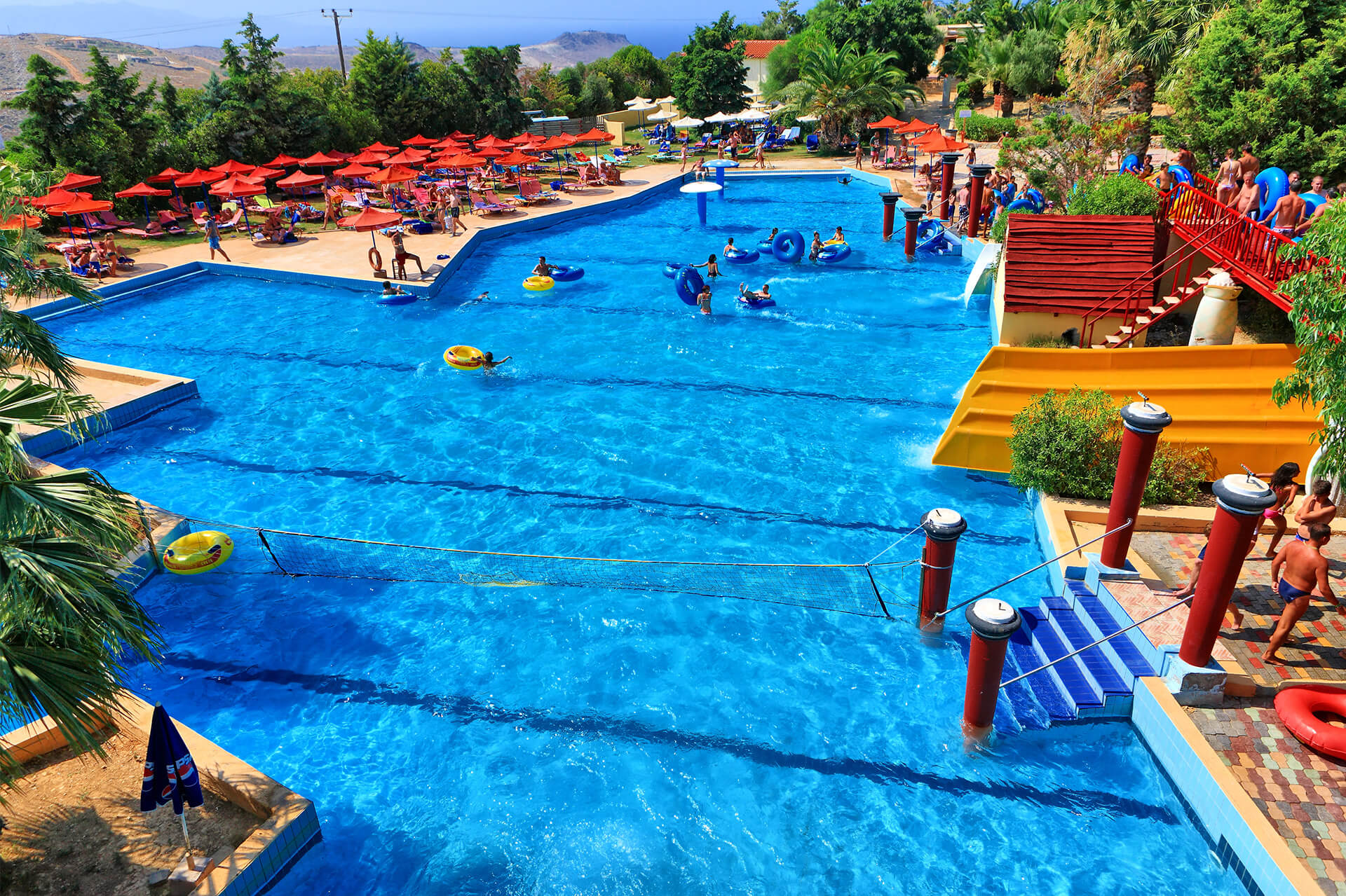 Giant Park Pool